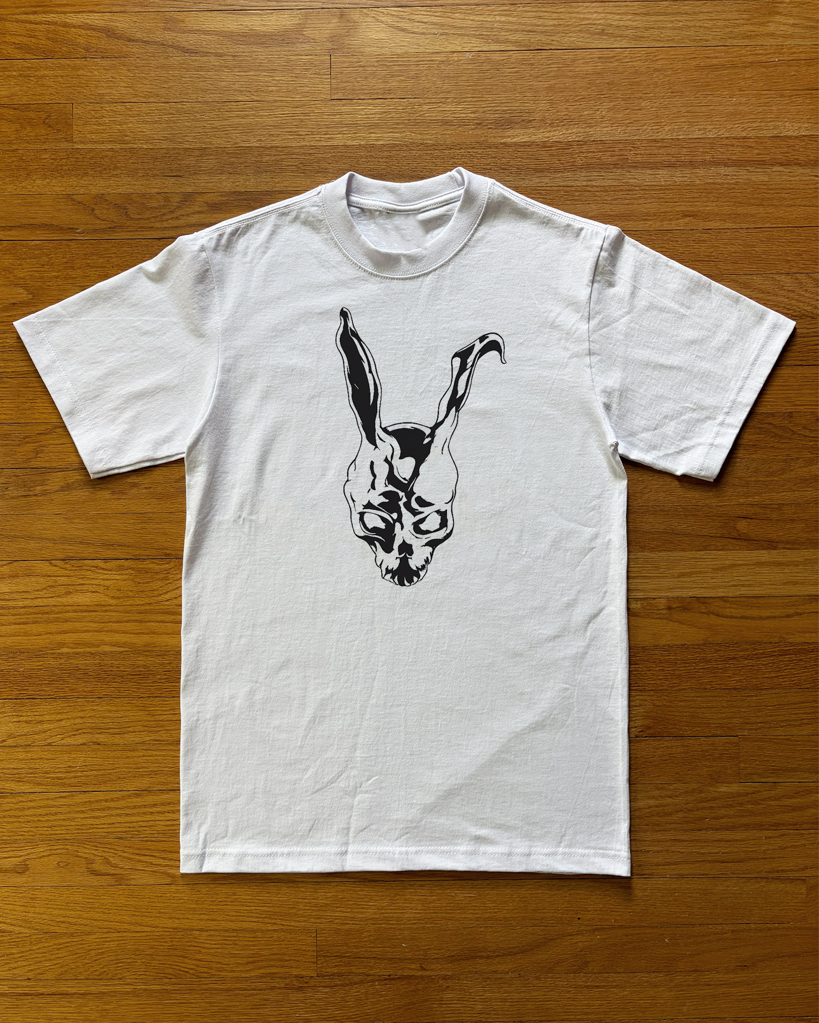 "MAN SUIT" TEE